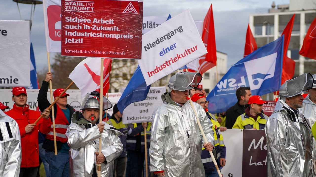 Aktionstag Industriestrompreis: Demonstrationszug und Kundgebung in Meitingen bei Augsburg