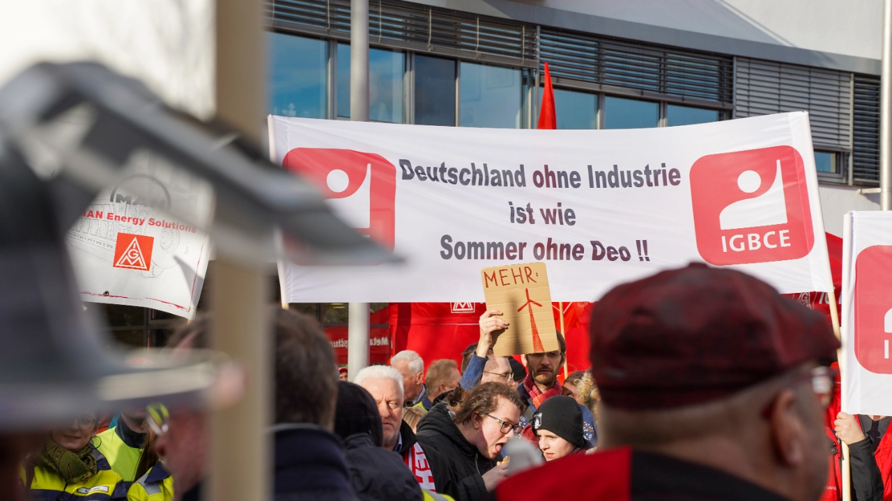 Aktionstag Industriestrompreis: Demonstrationszug und Kundgebung in Meitingen bei Augsburg