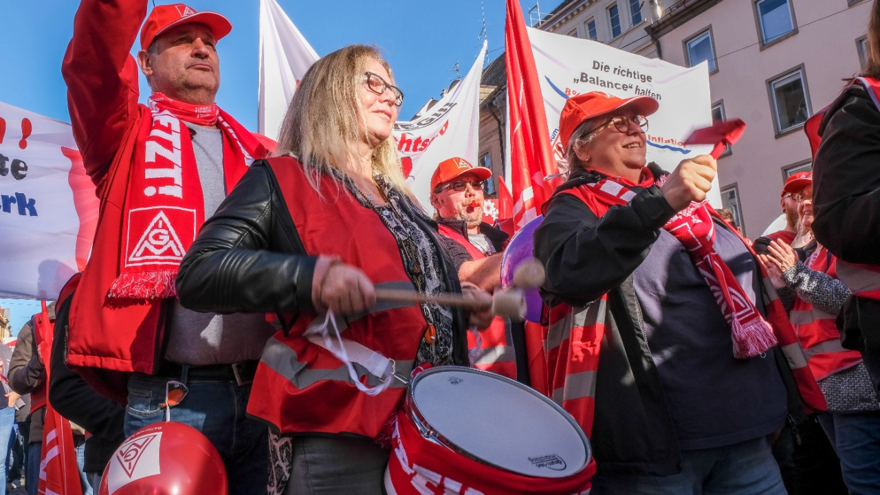 Demo und Kundgebung 3. M+E-Tarifverhandlung in Augsburg