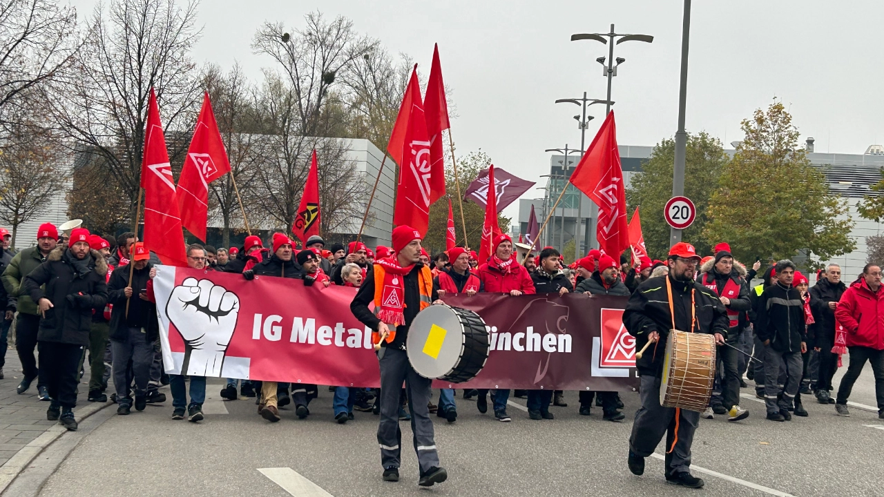 München: gemeinsame Kundgebung von MAN Truck & Bus, MTU, KraussMaffei und weitere