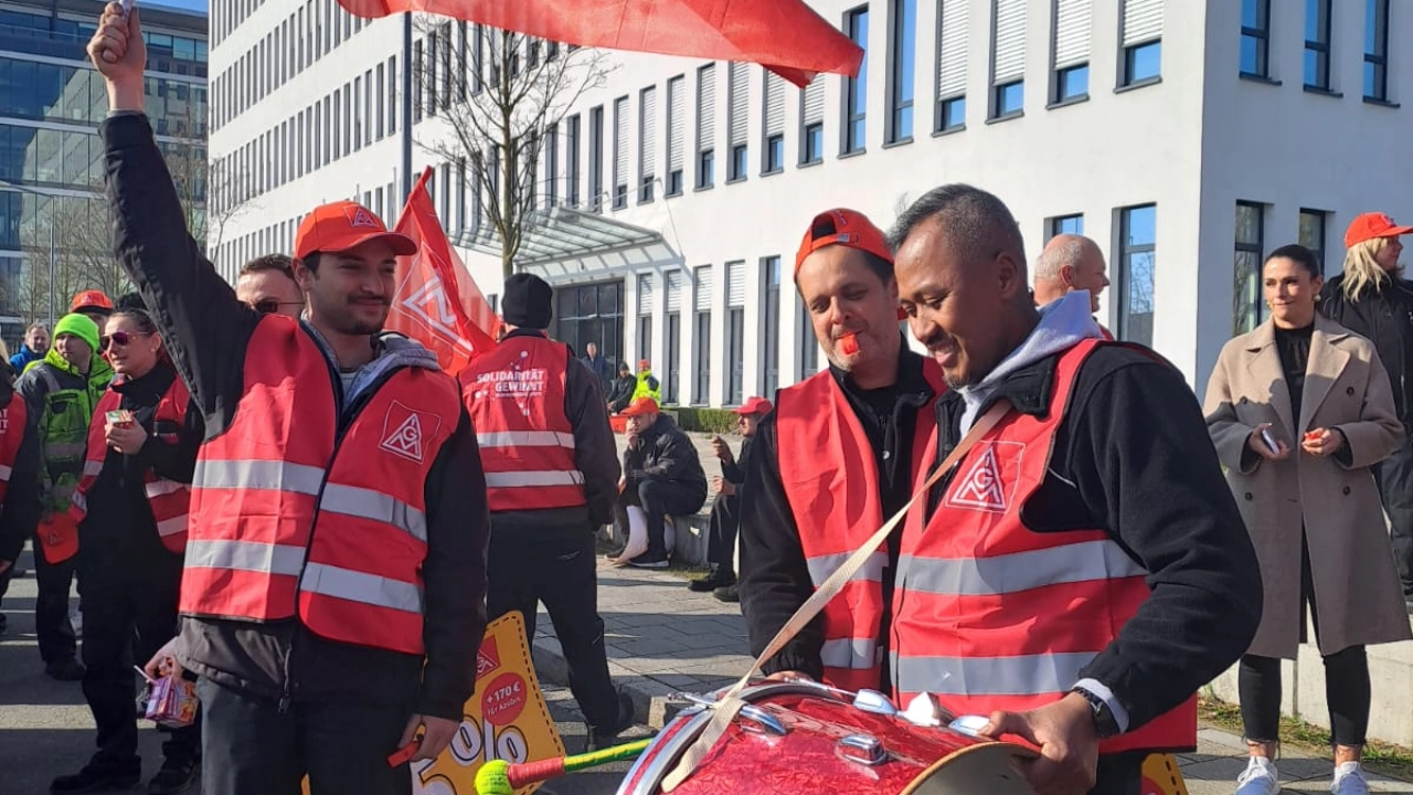 Zentraler Warnstreik Nürnberg