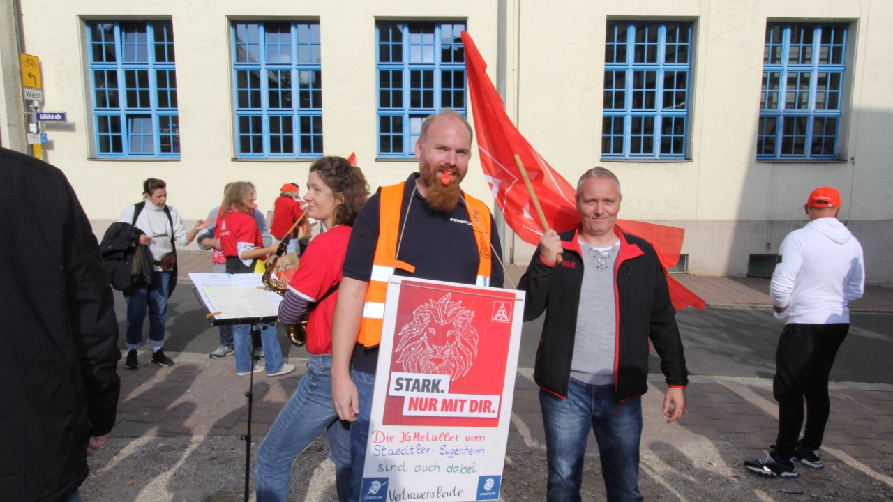 Kundgebung 1. Tarifverhandlung SZI in Stein bei Nürnberg