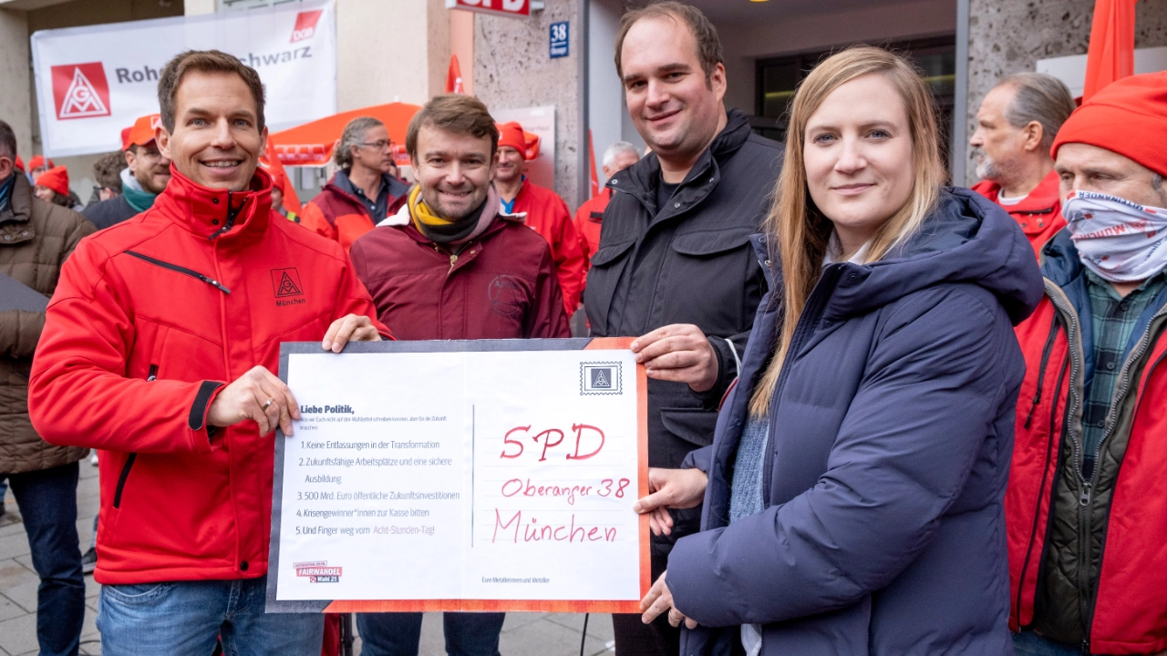 Demonstration vor dem SPD-Haus in München, Übergabe der Forderungen