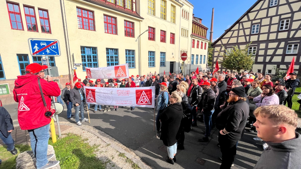 Kundgebung 1. Tarifverhandlung SZI Stein bei Nürnberg