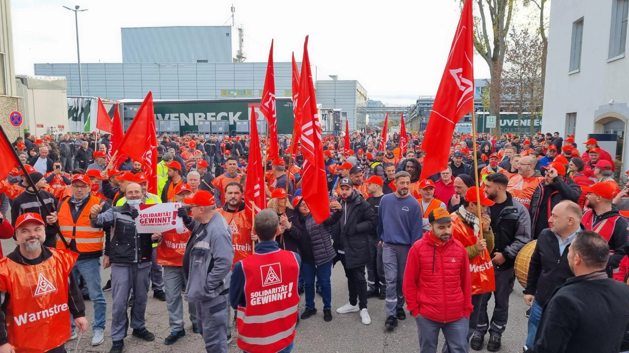 Warnstreik Metall&Elektro Tarifrunde 2022 MAN München