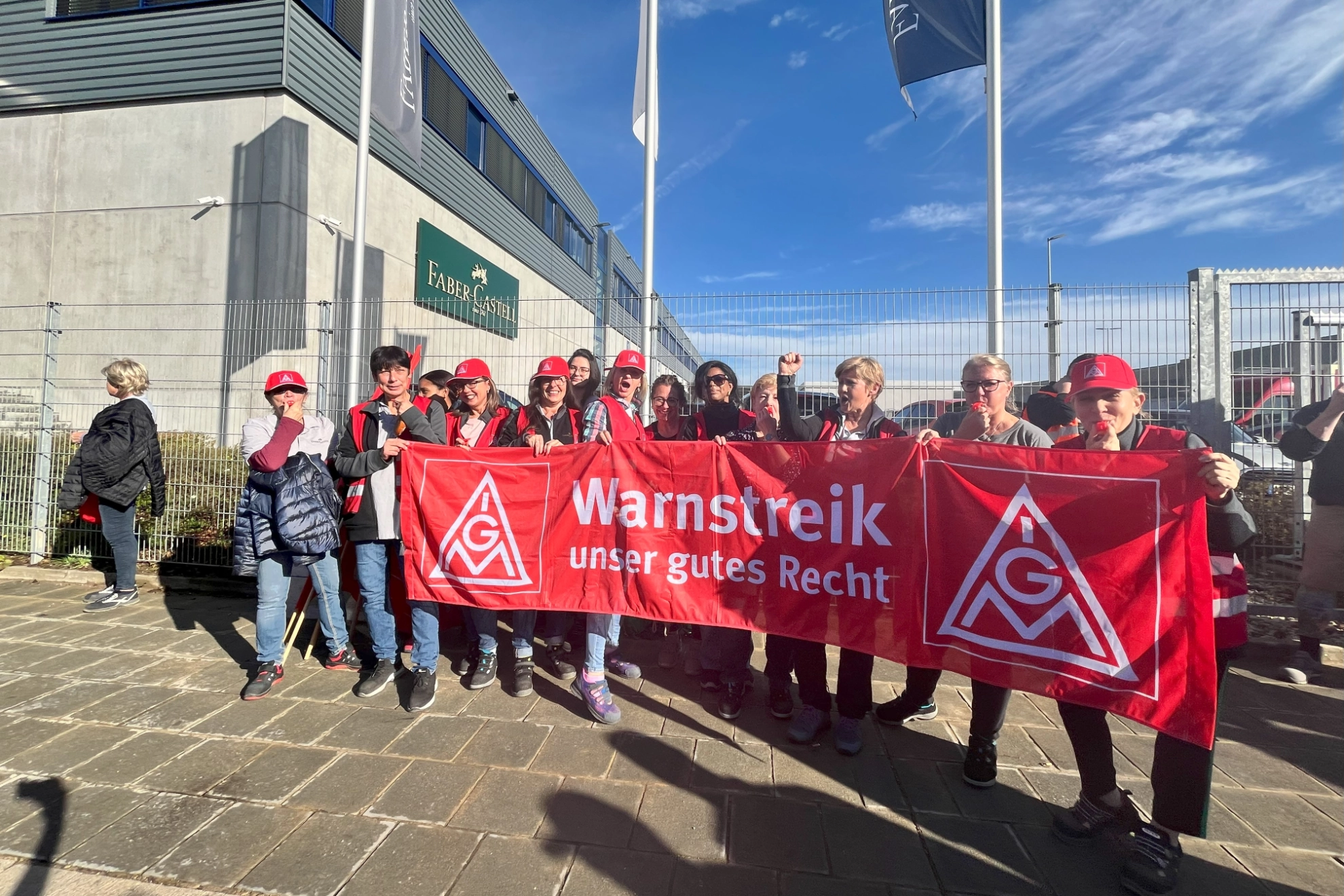 Warnstreik bei Faber-Castell Stein 