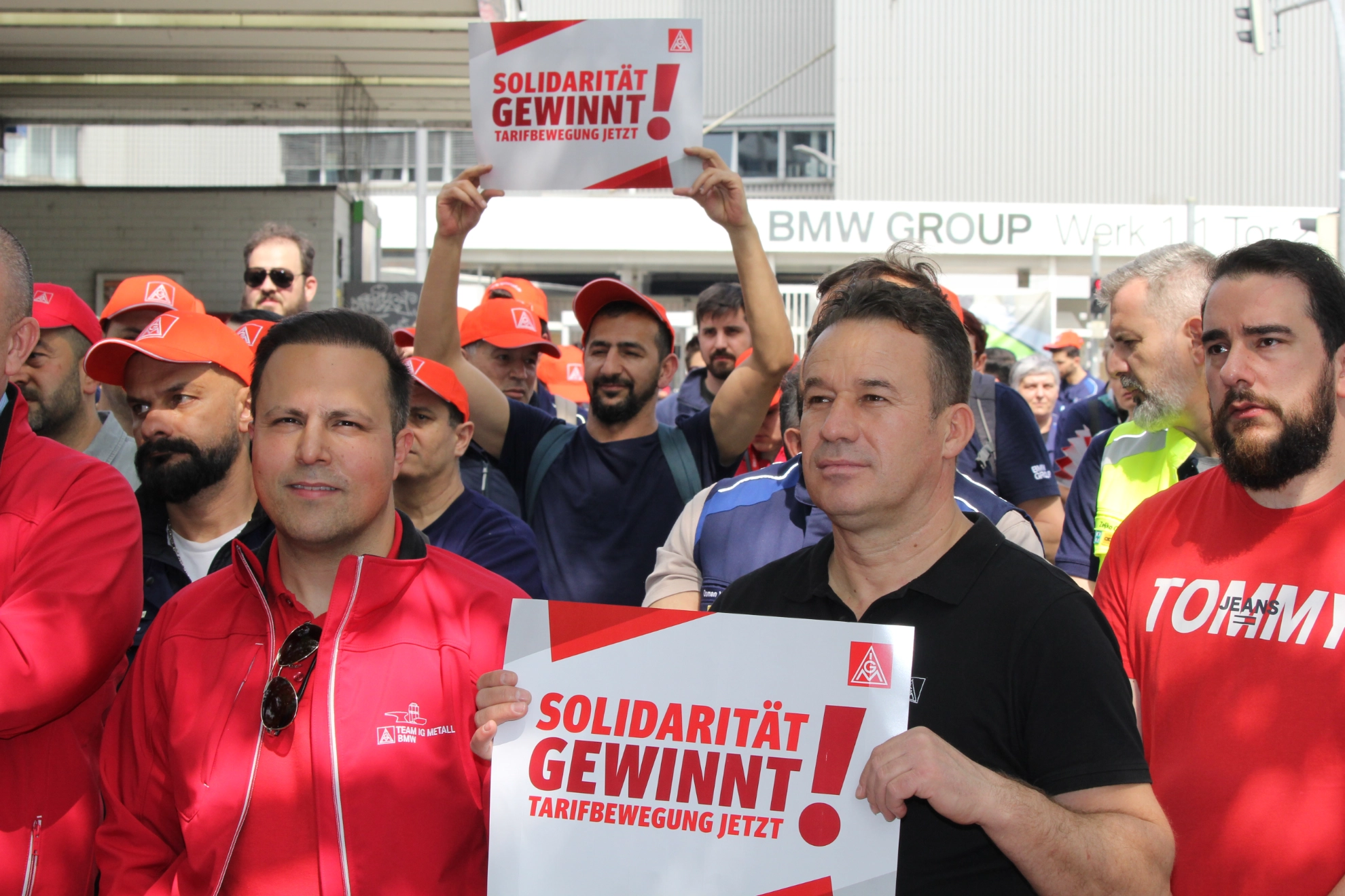 Leiharbeit Aktionstag bei BMW München am 23. Mai 2023 für 3000 Euro Inflationsprämie.