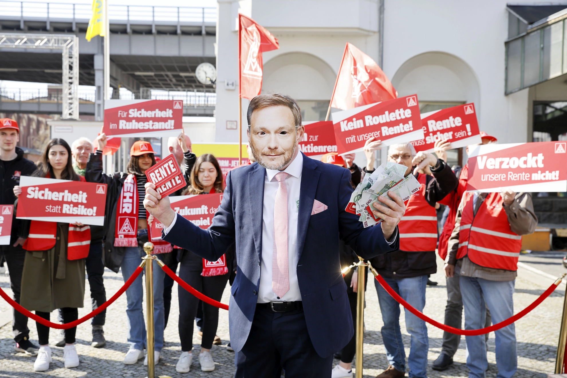 Verzockt unsere Rente nicht! IG Metall Demonstriert gegen die Aktienrente.