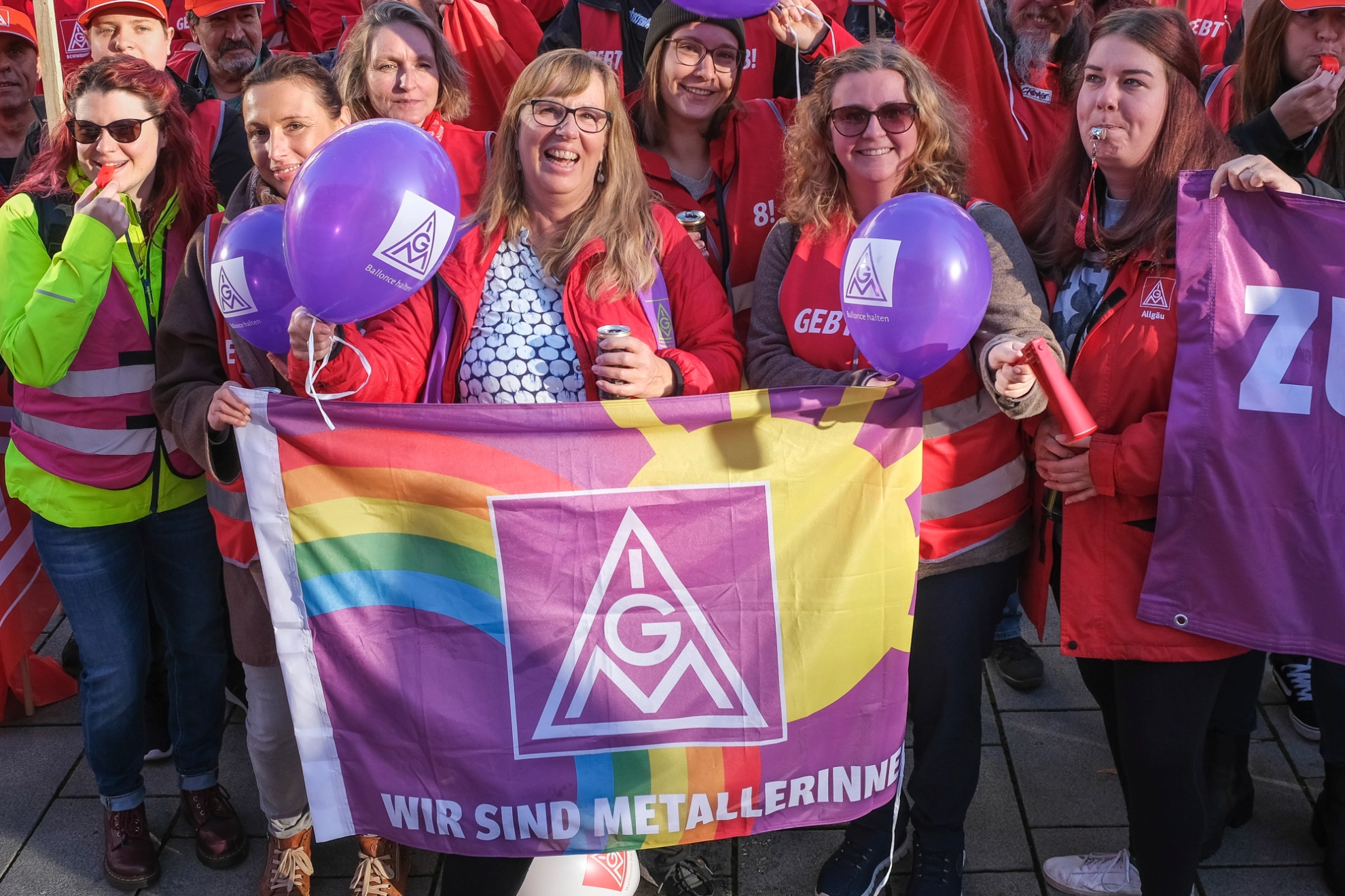 Demo und Kundgebung 3. M+E-Tarifverhandlung in Augsburg