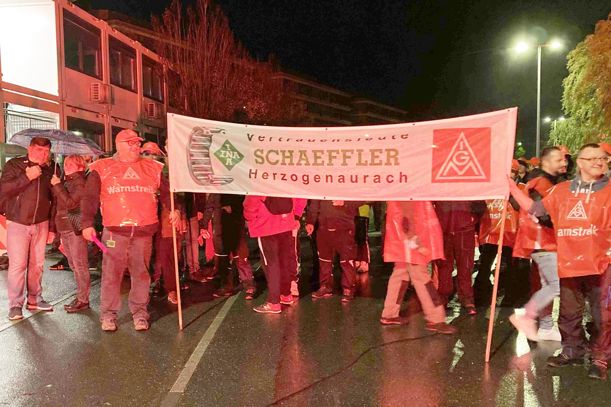Warnstreik Schaeffler Herzogenaurach Tarifrunde M+E 2022