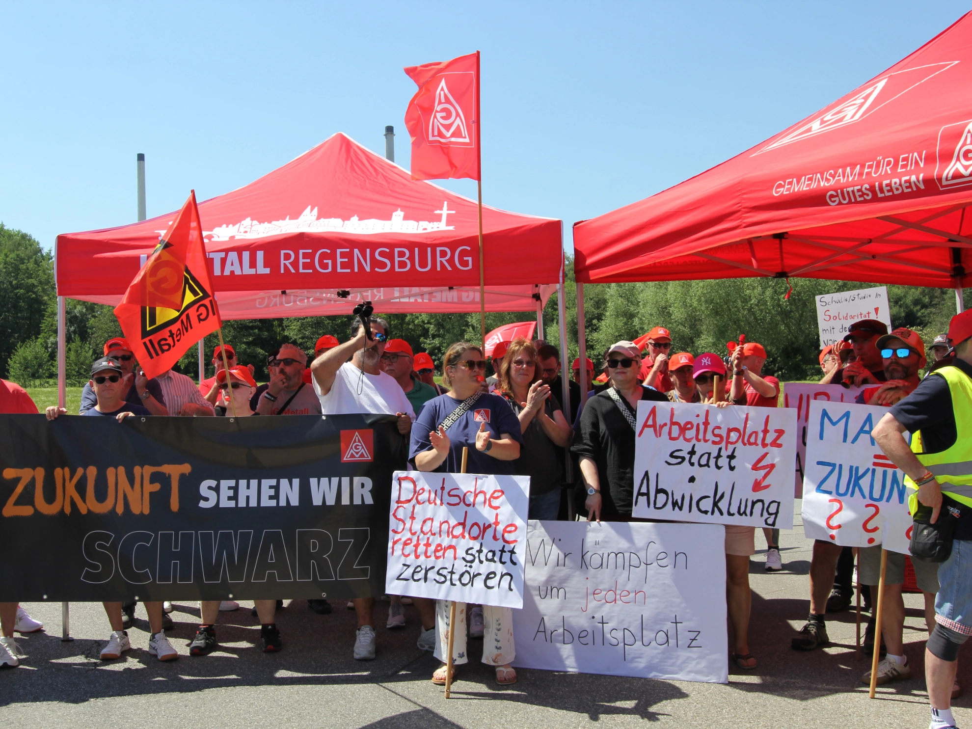 Auftakt des Erzwingungsstreiks bei Mahle in Neustadt