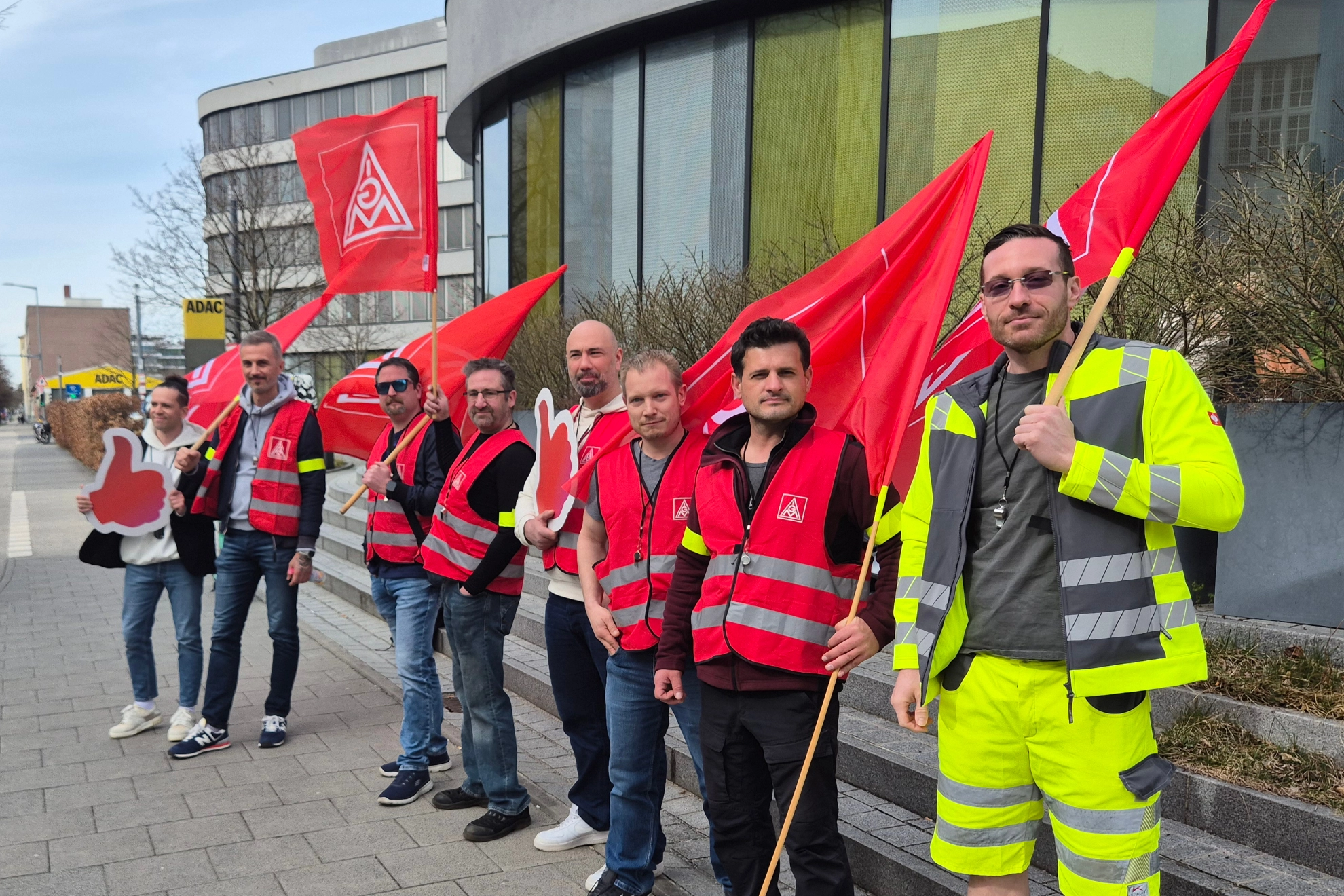 Zweiter Warnstreik der ADAC-Pannenhelfer in München