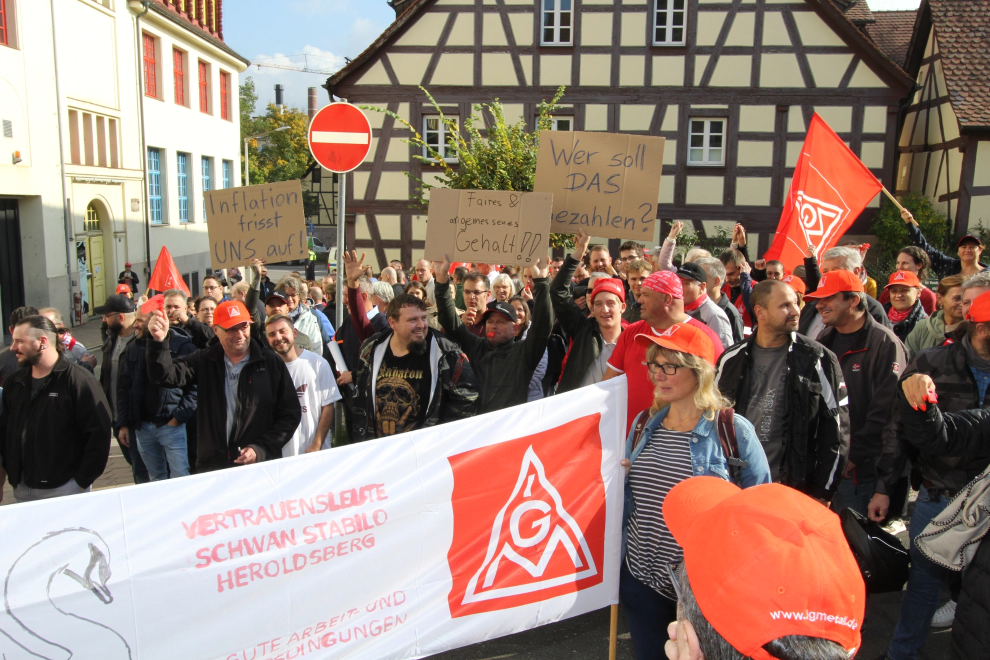 Kundgebung 1. Tarifverhandlung SZI in Stein bei Nürnberg