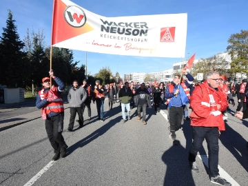 Wacker-Neuson-Chef tritt von frisch unterschriebenem Tarifergebnis zurück