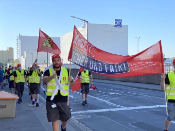 ZF-Beschäftigte wehren sich gegen Stellenabbaupläne