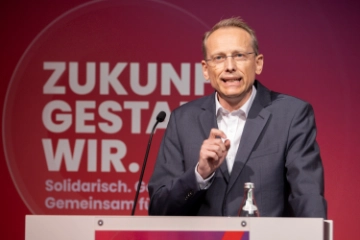 „Die Demokratie macht vor den Werkstoren nicht halt“