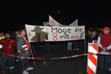 Heute 13.000 Warnstreikende in 34 Betrieben in Bayern