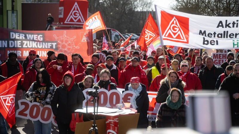 Tarifrunde Textil- und Bekleidungsindustrie: Kundgebung und Demonstration zur 2. Verhandlung in Ingolstadt