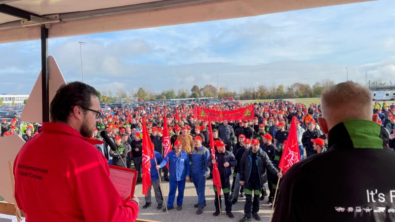 Warnstreik Metall&Elektro Tarifrunde 2022 AGCO und Fendt-Caravan Asbach Bäumenheim