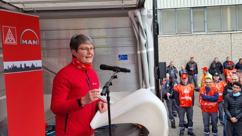 Warnstreik Metall&Elektro Tarifrunde 2022 MAN München
