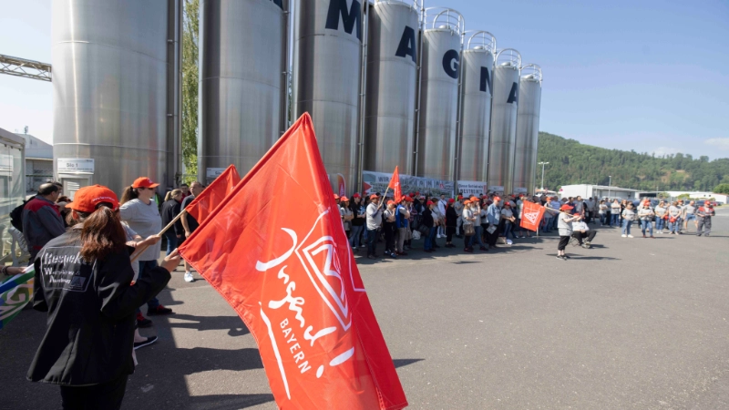 Warnstreik bei Magna Mirrors in Dorfprozelten