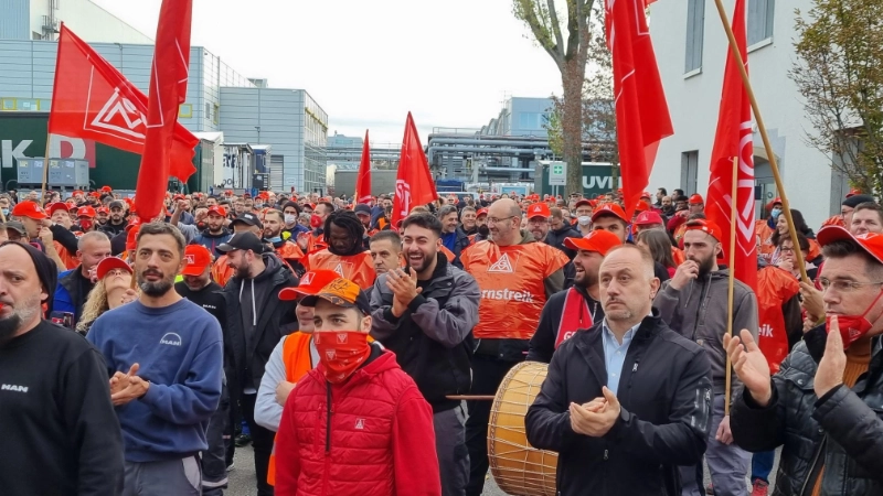 Warnstreik Metall&Elektro Tarifrunde 2022 MAN München