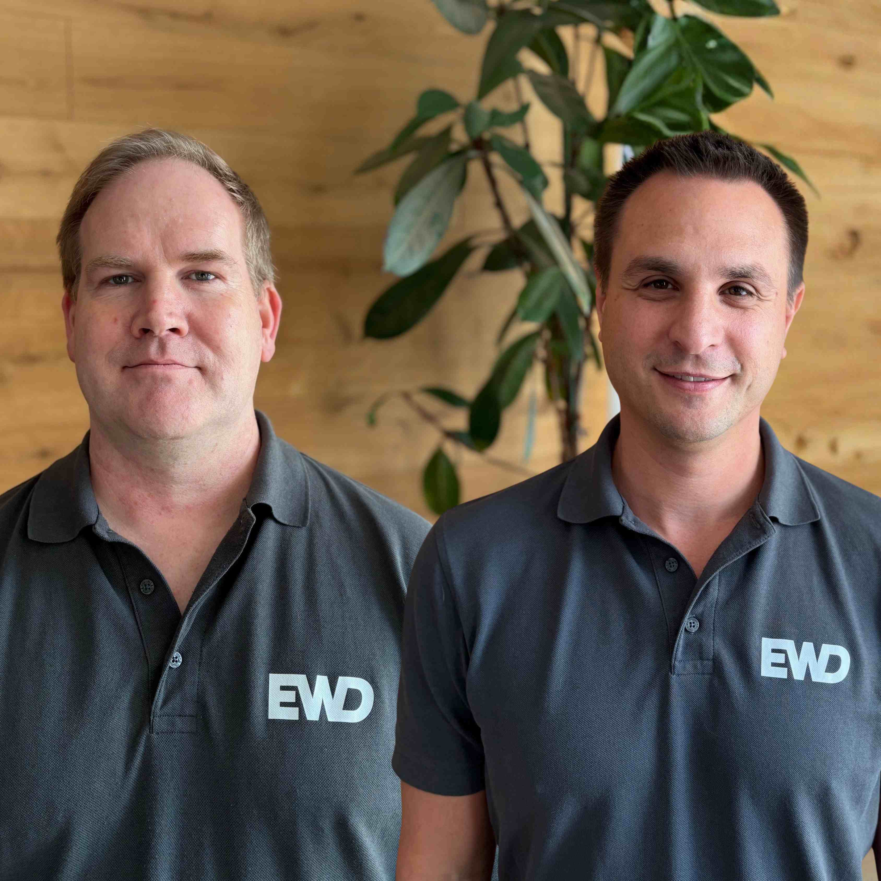 David Kunz (links) und Andreas Wolferseder, Betriebsräte bei Esterer WD in Altötting