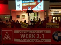 Über 10.000 Warnstreikende haben BMW lahmgelegt